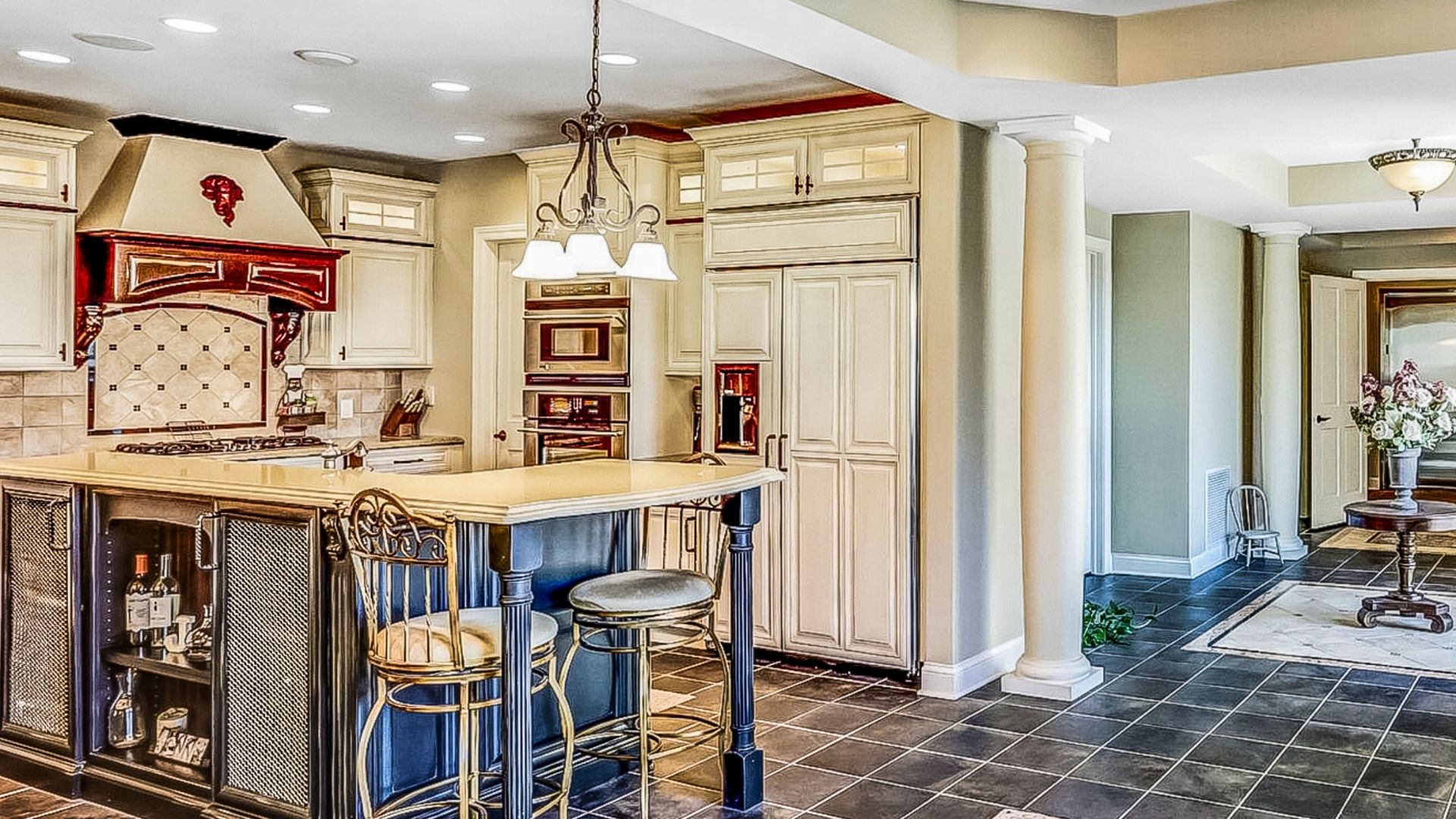 1070 Granview #405 Columbia Heights MN