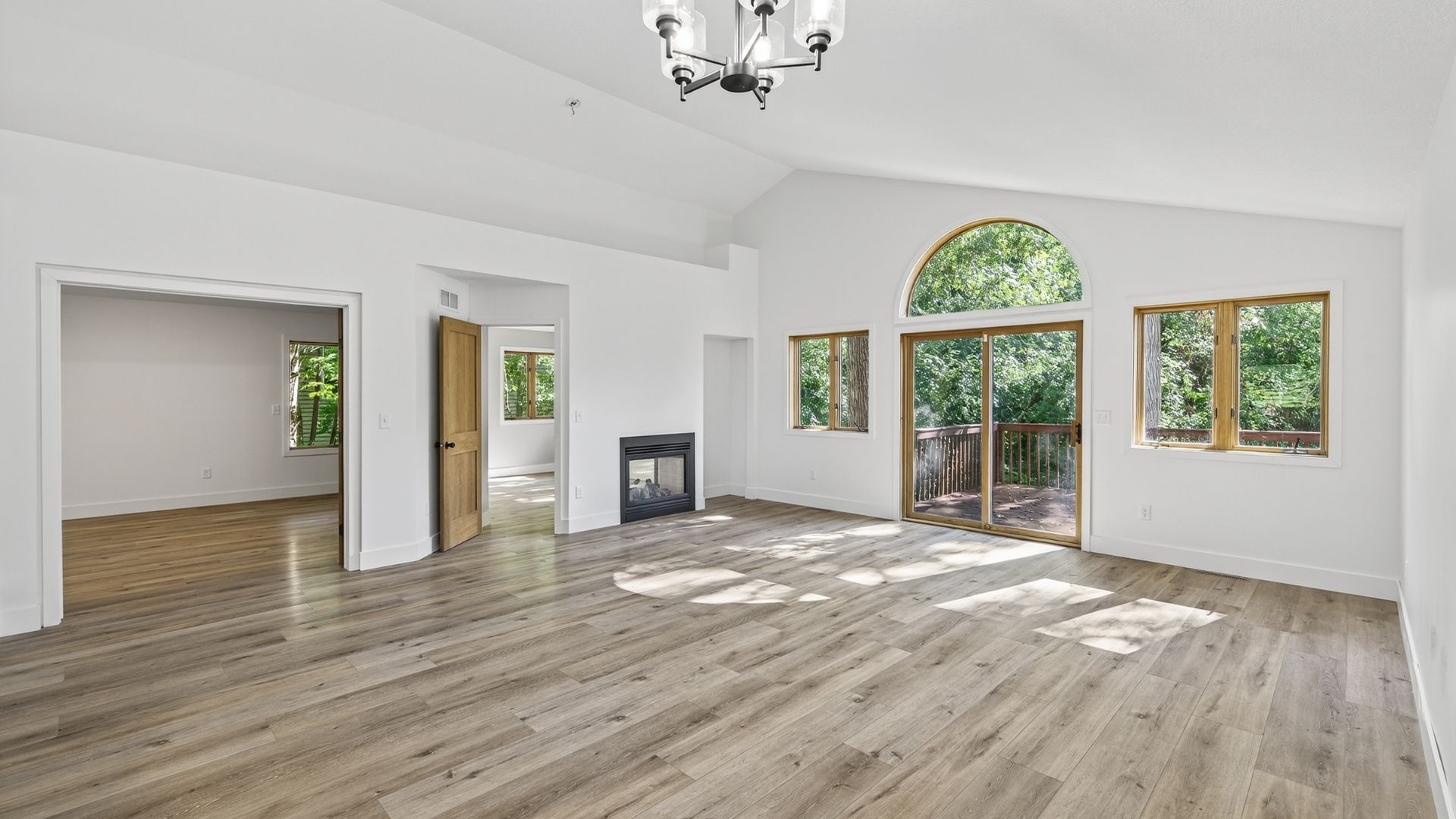 15153 Cates Lake Dr Prior Lake MN