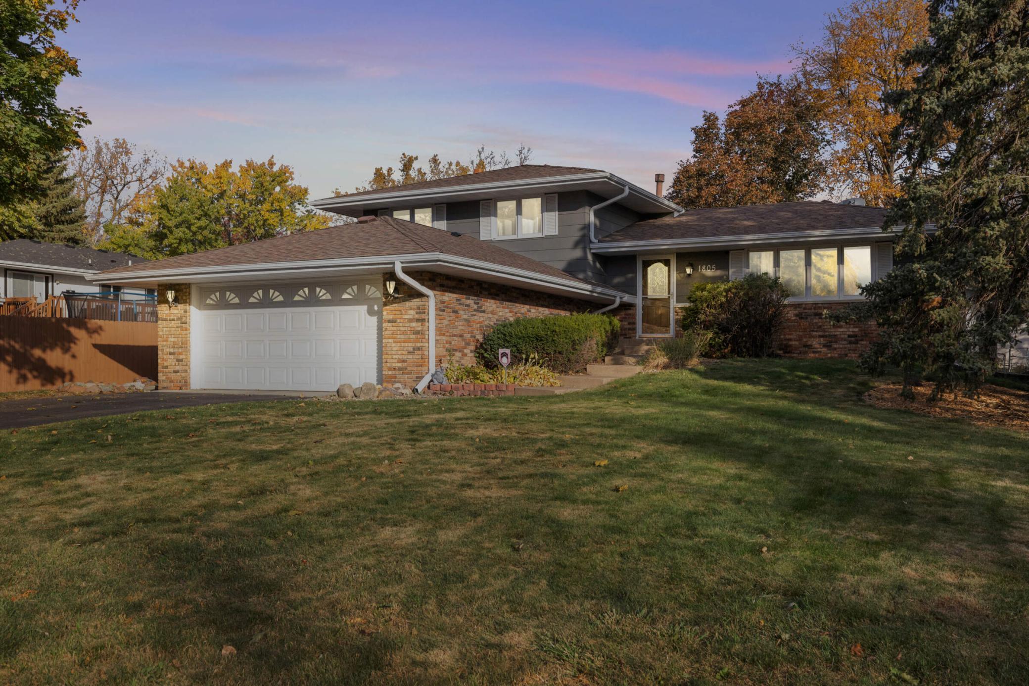 1805 Maple Lane Roseville MN 55113
