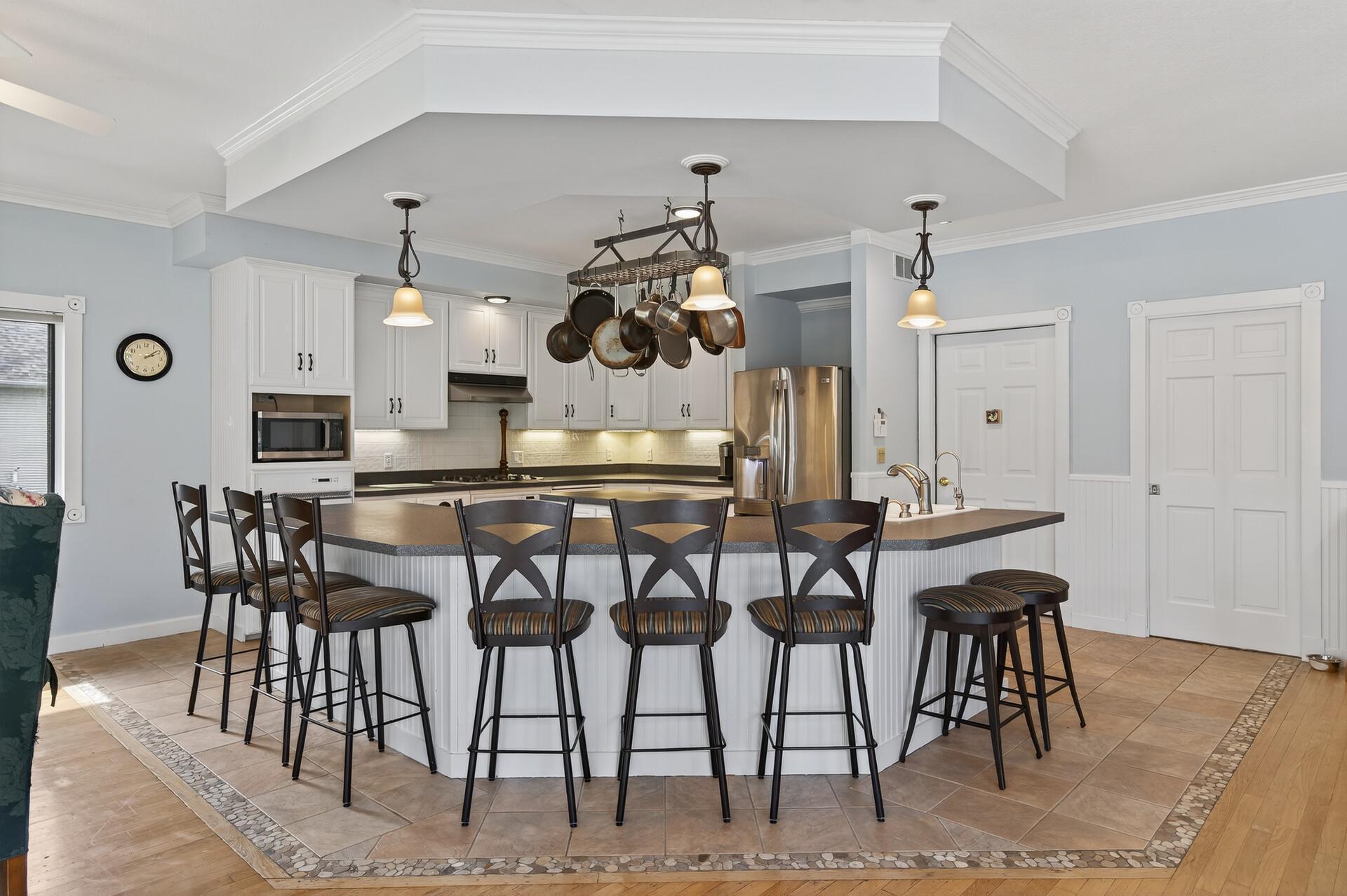 5 bedroom, 4 bathroom Residential for sale at 6090 Babcock Trail, Inver Grove Heights, MN