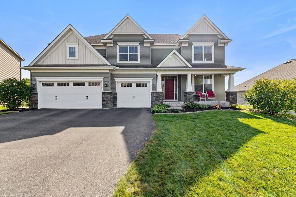 5 bedroom, 6 bathroom Residential for sale at 2735 Heron Lane, Victoria, MN