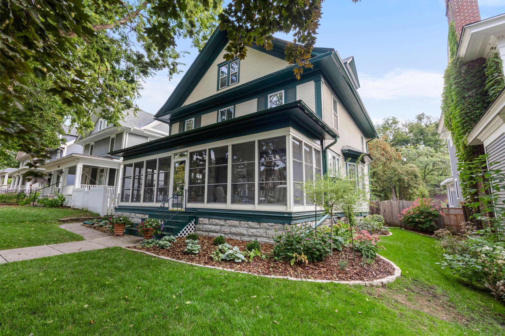 2017 Girard Avenue Minneapolis MN 55405
