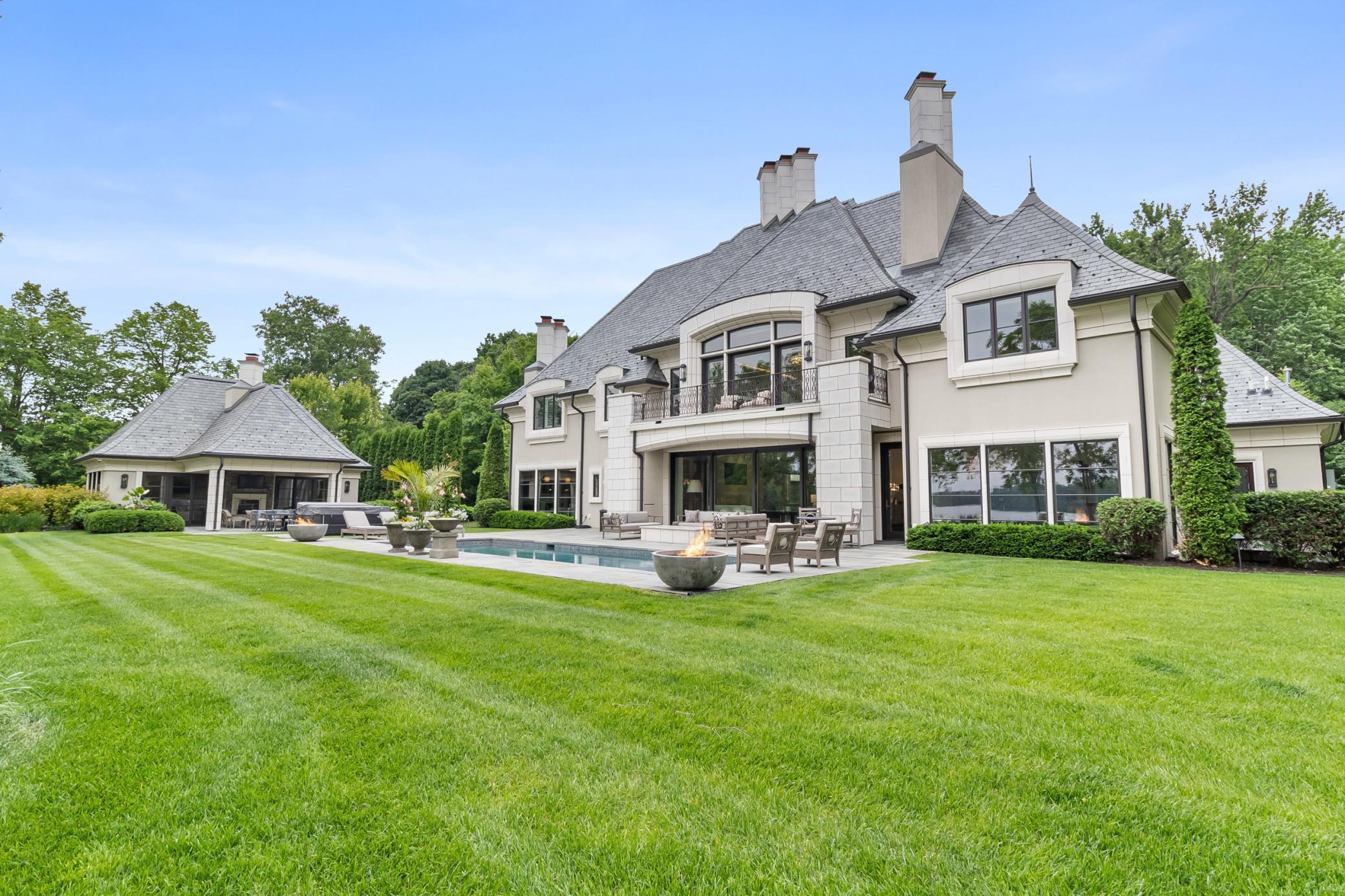 4750 Baycliffe Drive Excelsior MN 55331