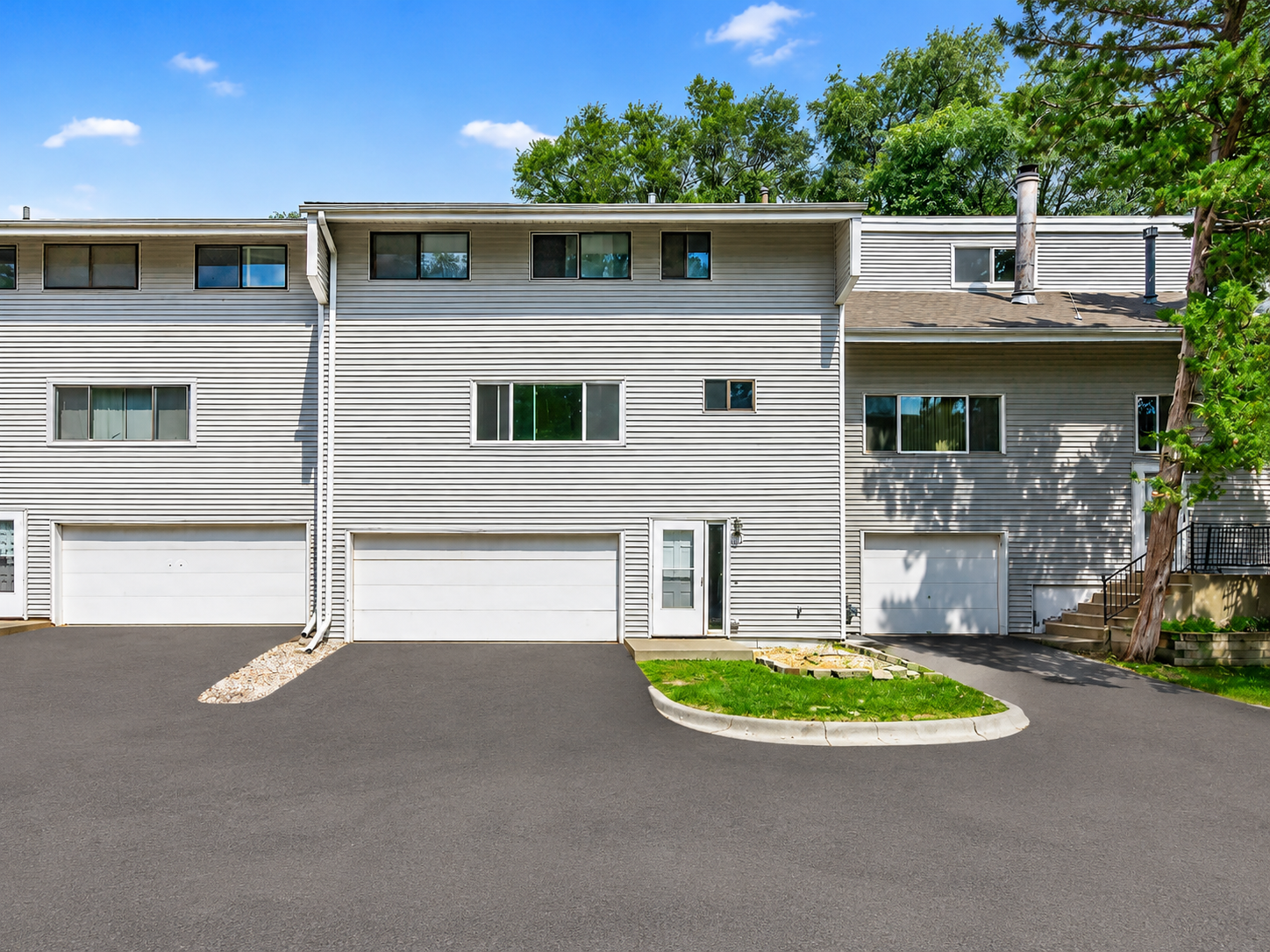 6618 Camden Drive Brooklyn Center MN 55430