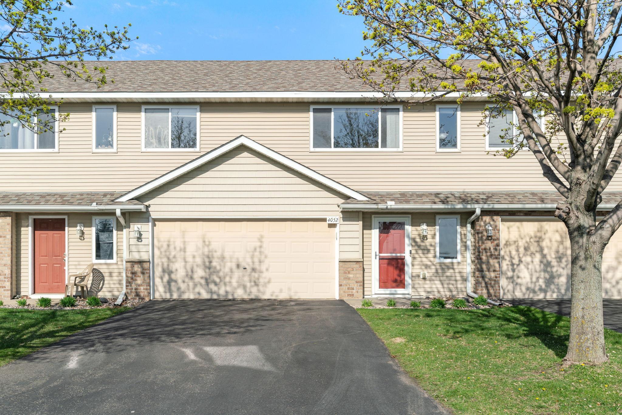 4052 Blakewood Drive Shakopee MN 55379