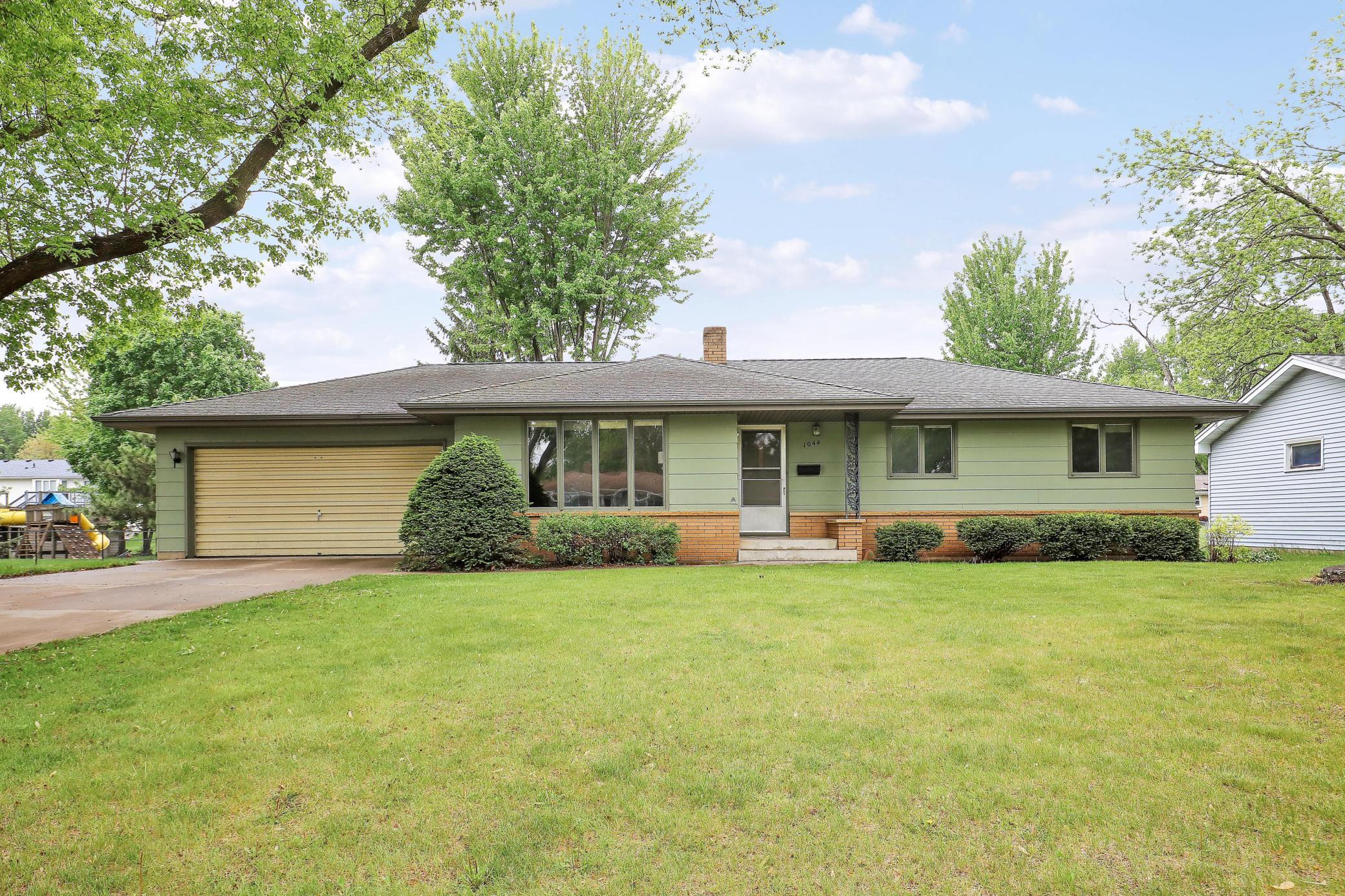1044 Scott Street Shakopee MN 55379