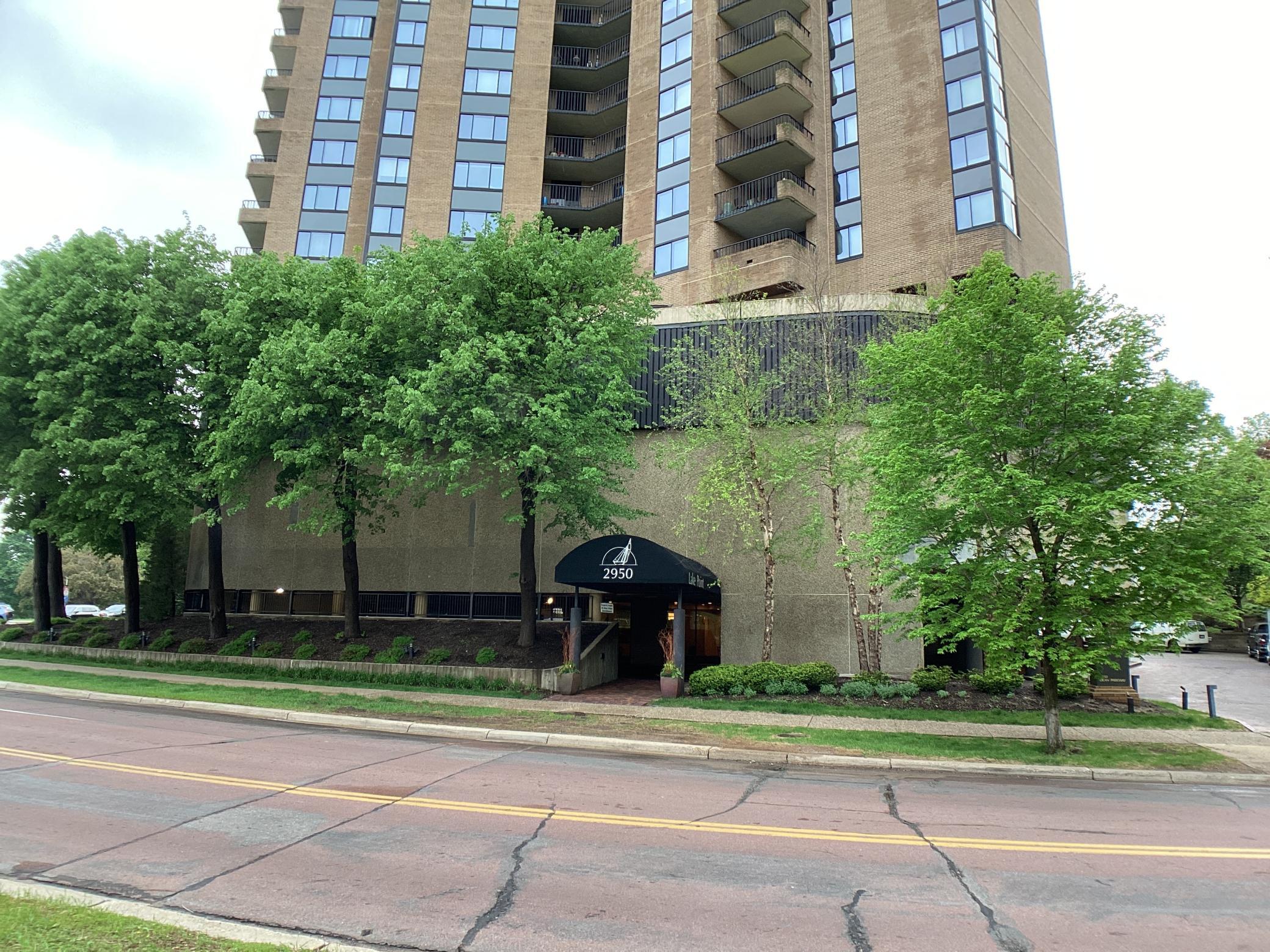 2950 Dean Parkway Unit 604 Minneapolis MN 55416