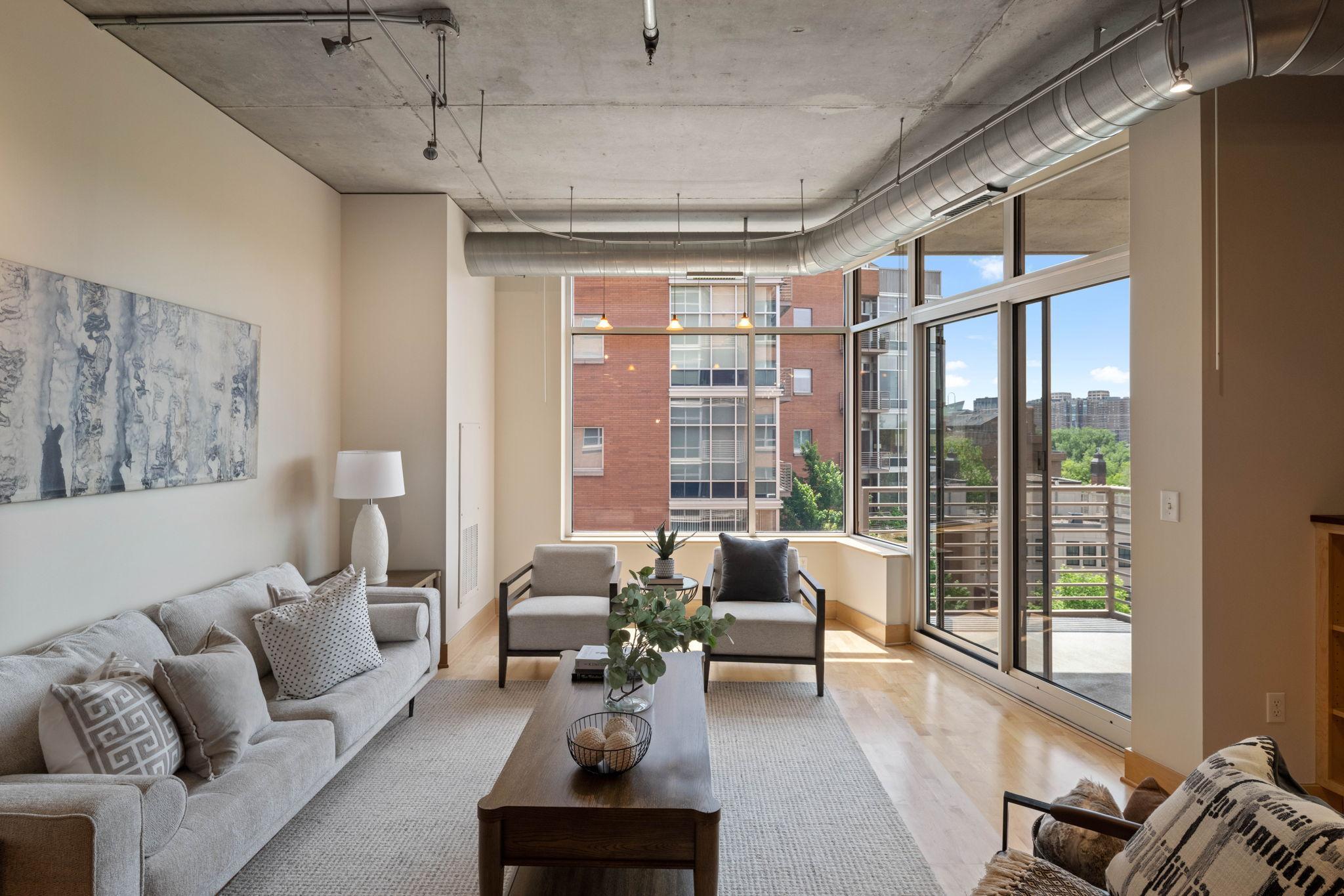 150 2nd Street Unit B413 Minneapolis MN 55413