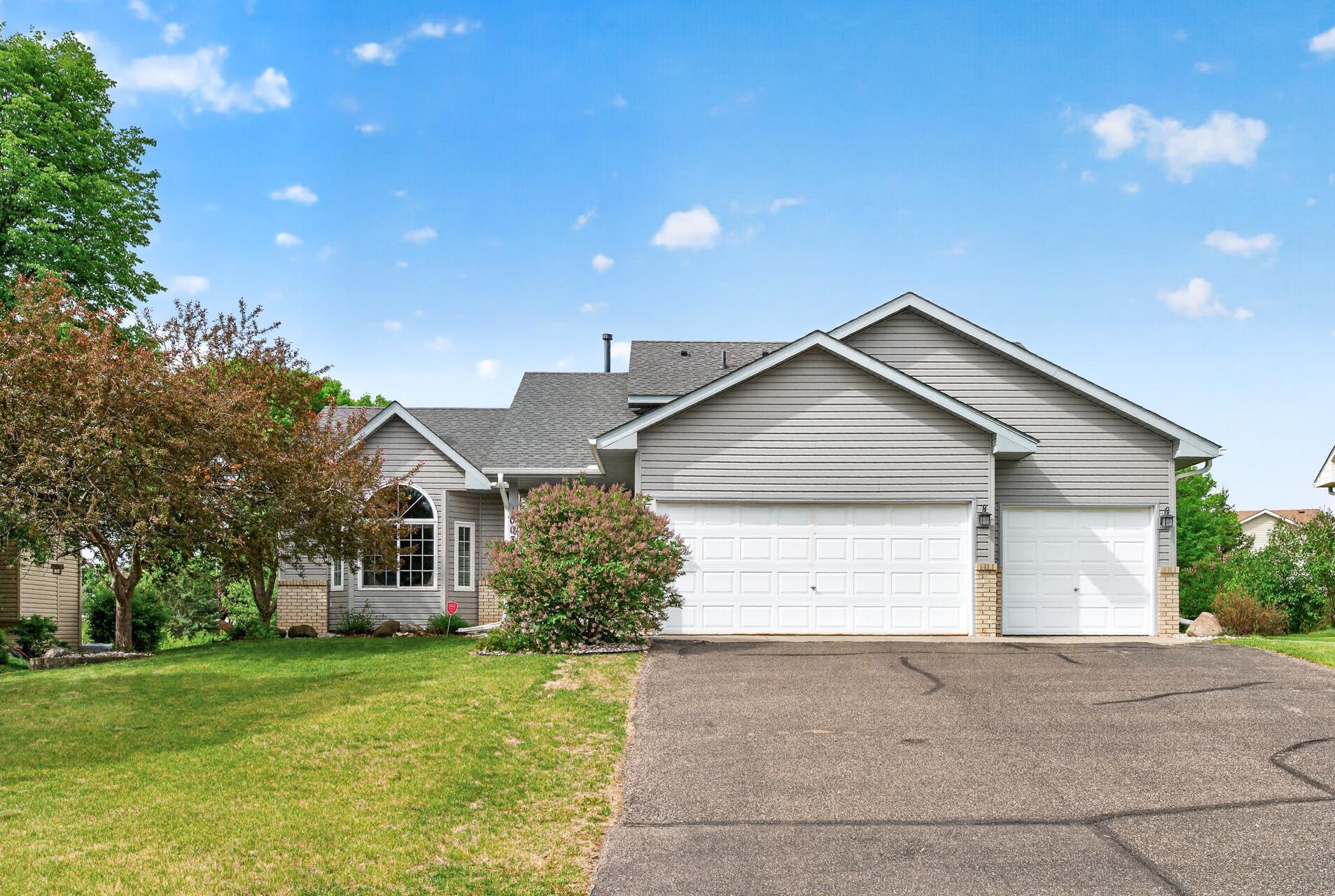 10035 Fallgold Parkway Brooklyn Park MN 55443