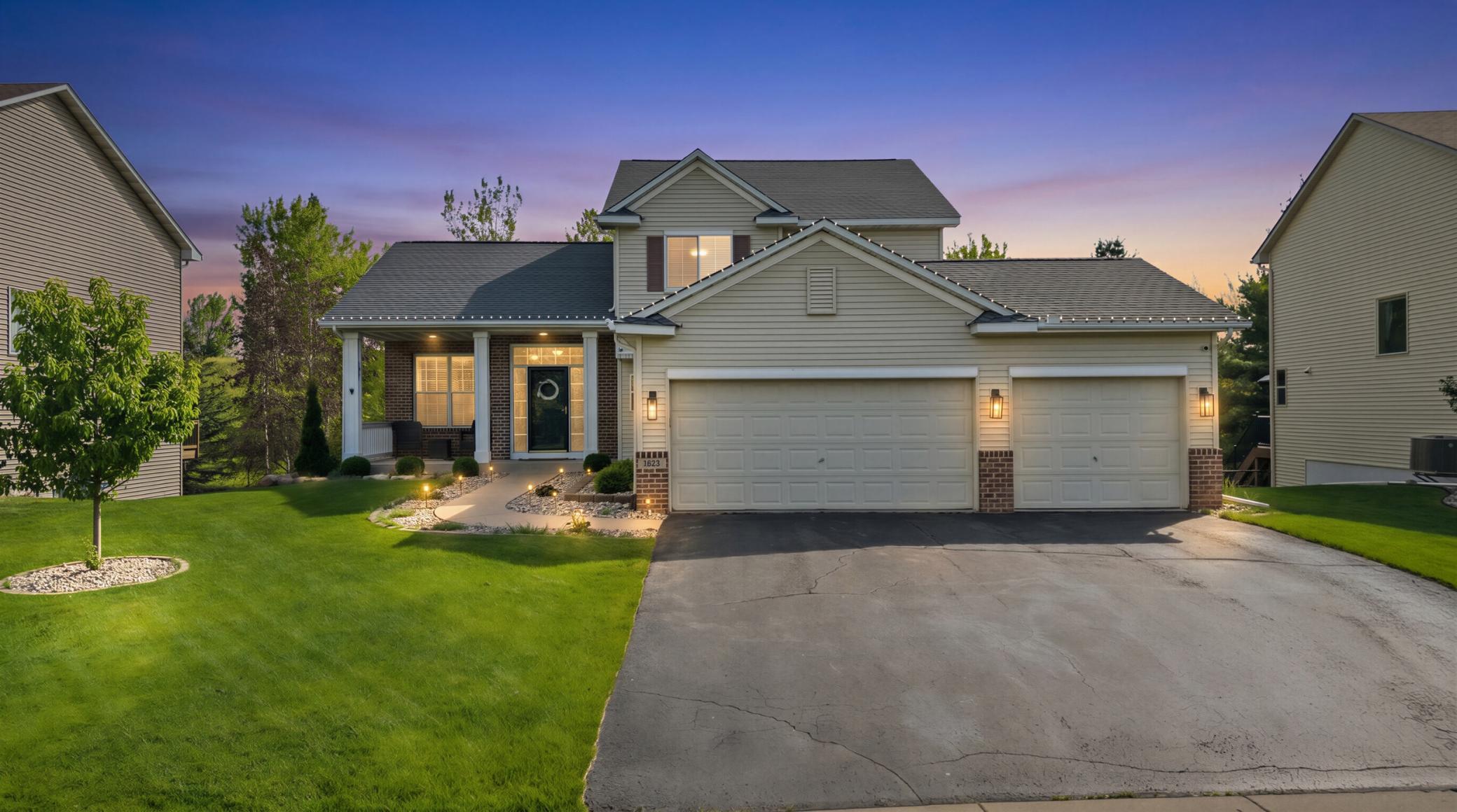 1857 Wyndam Drive Shakopee MN 55379