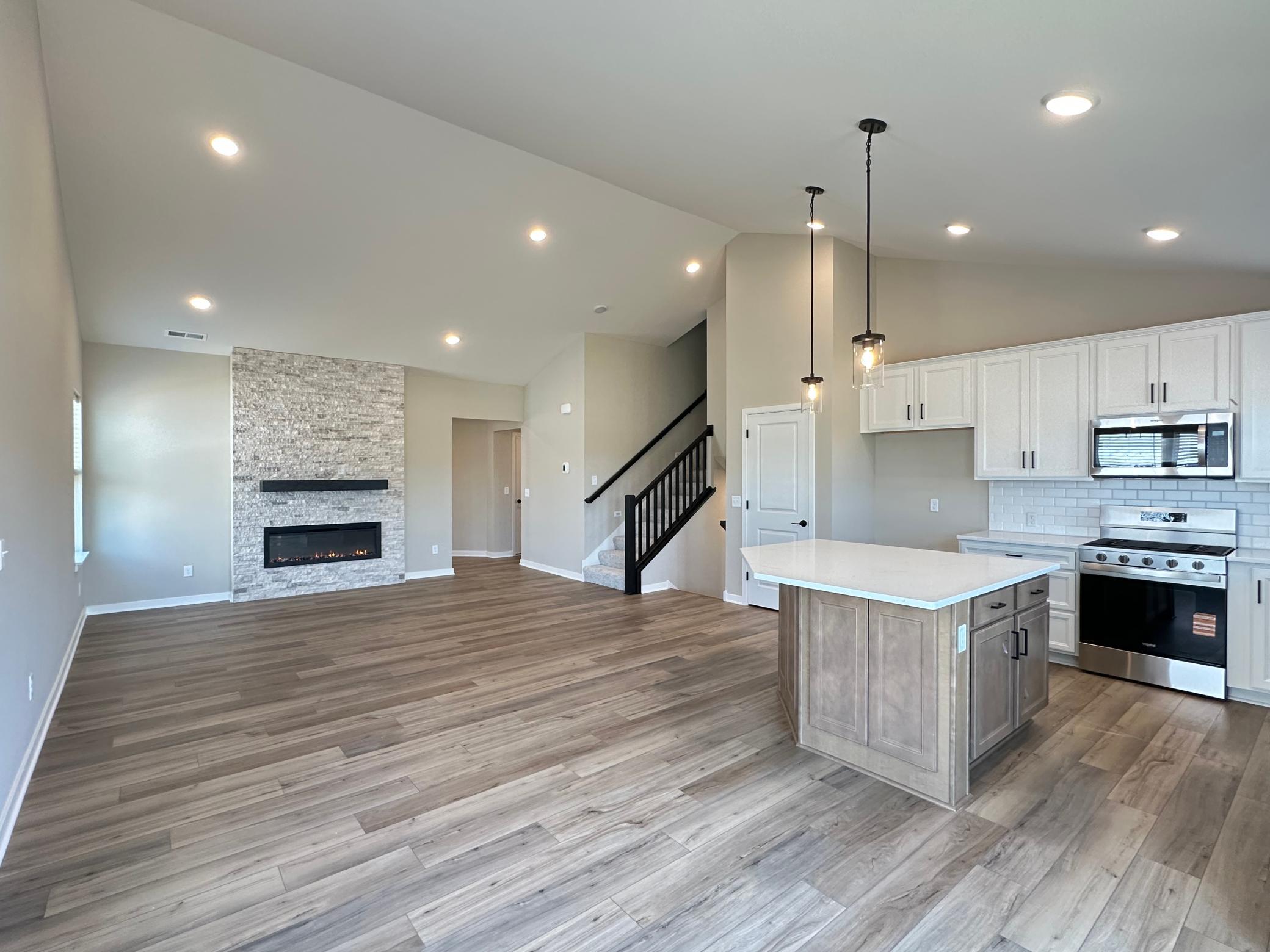 1664 Lund Way Shakopee MN 55379