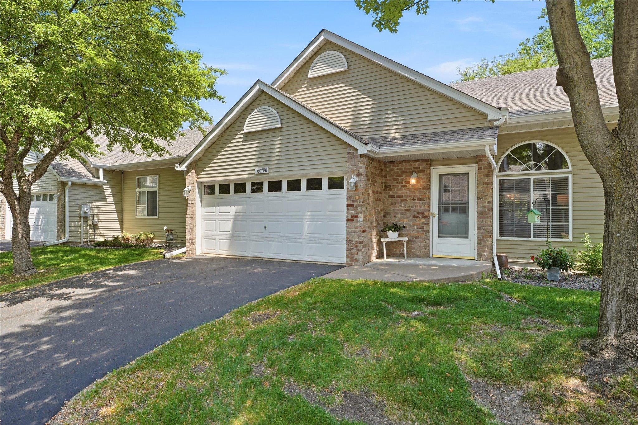 6079 Courtly Alcove Unit B Woodbury MN 55125
