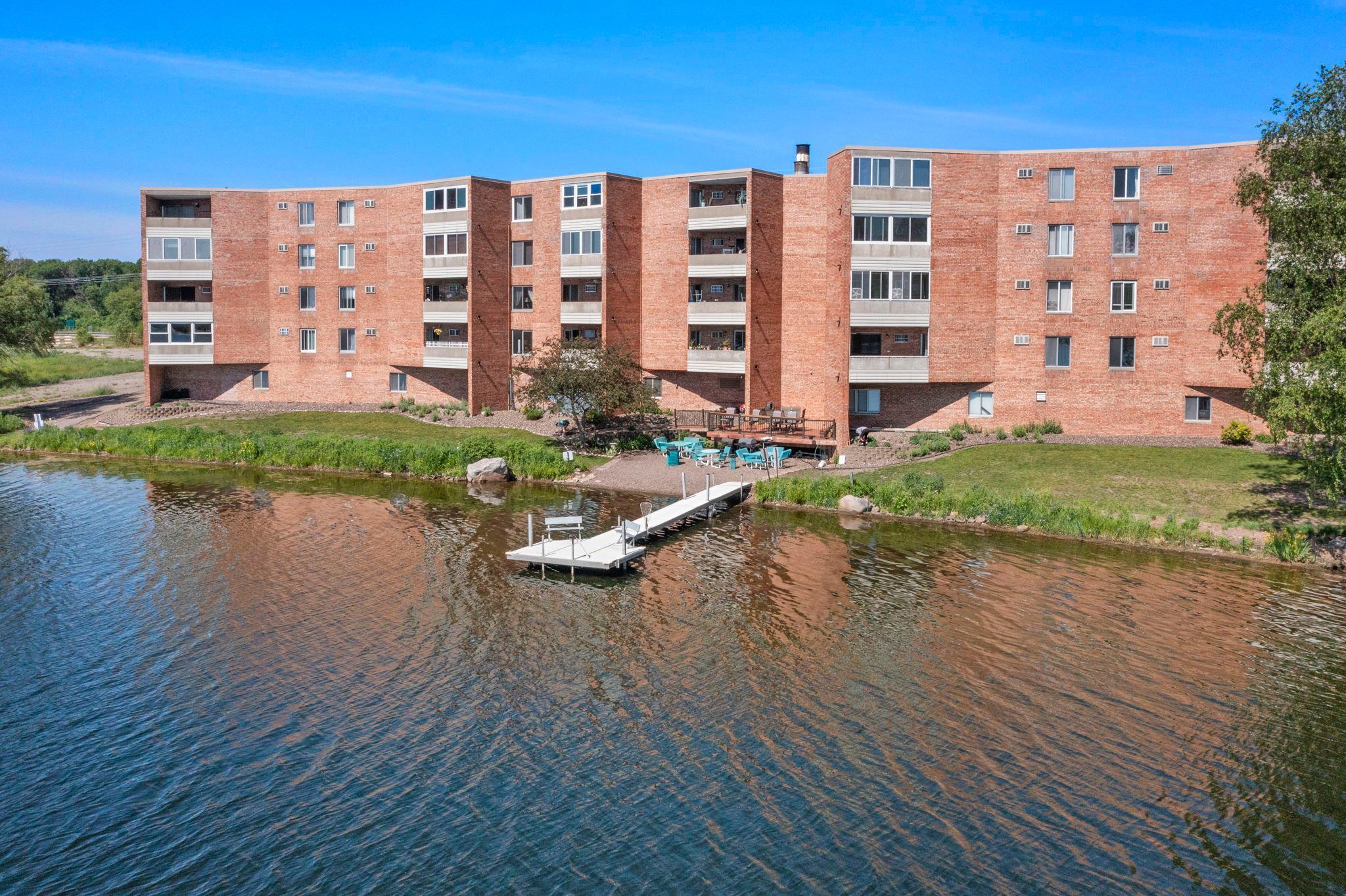 329 Geneva Avenue Unit 204 Oakdale MN 55128
