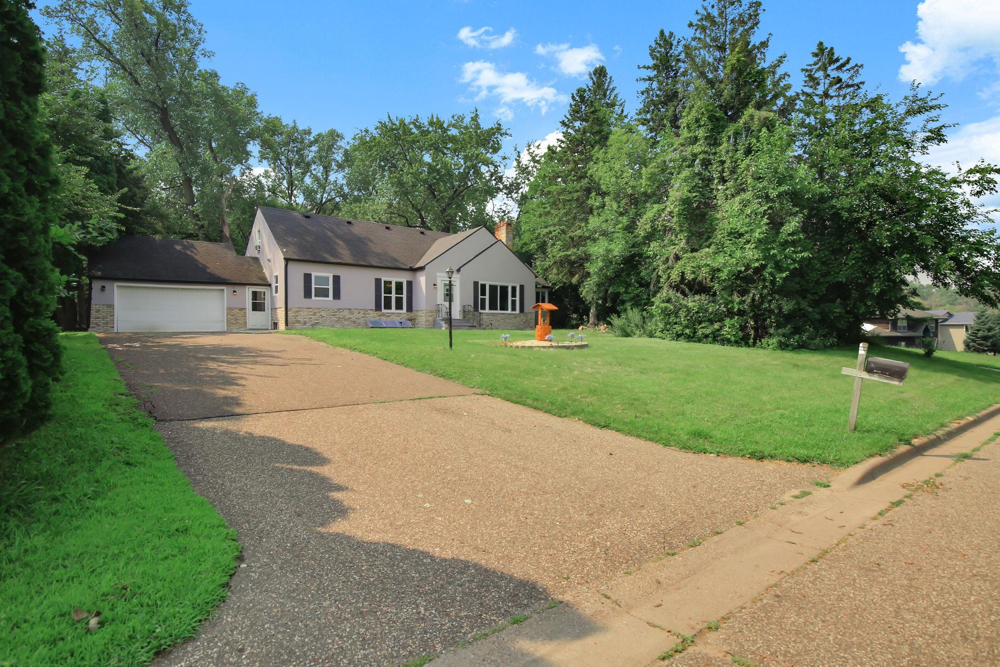 770 Viking Drive Maplewood MN 55117